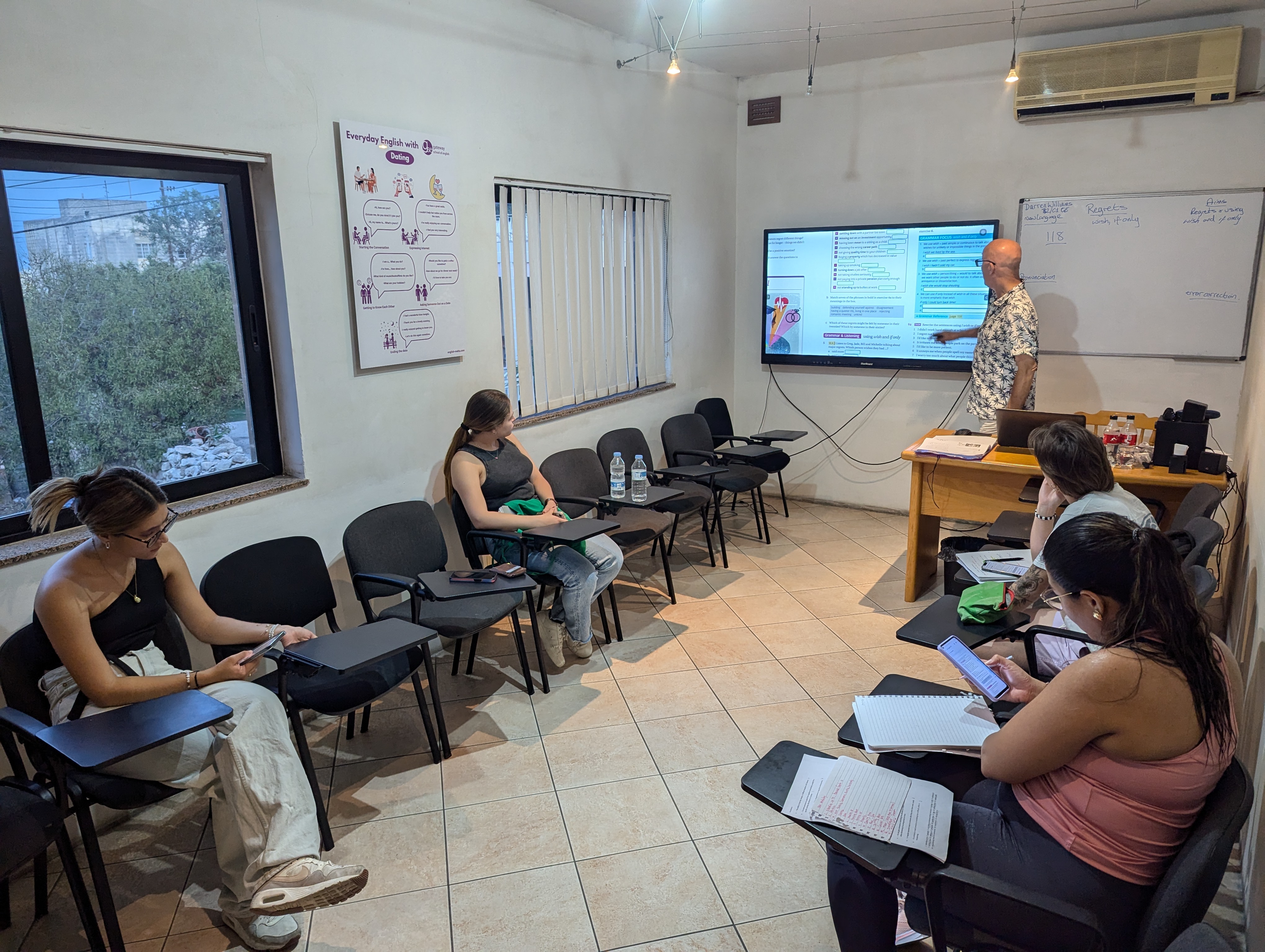 İngilizce Okulu GSE'de gece İngilizce dersleri Malta